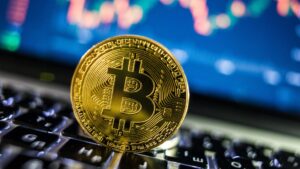 graik_bitcoin-300x169 Bitcoin Fiyatı Rekor Seviyeye Ulaştı: 108.000 Dolar!